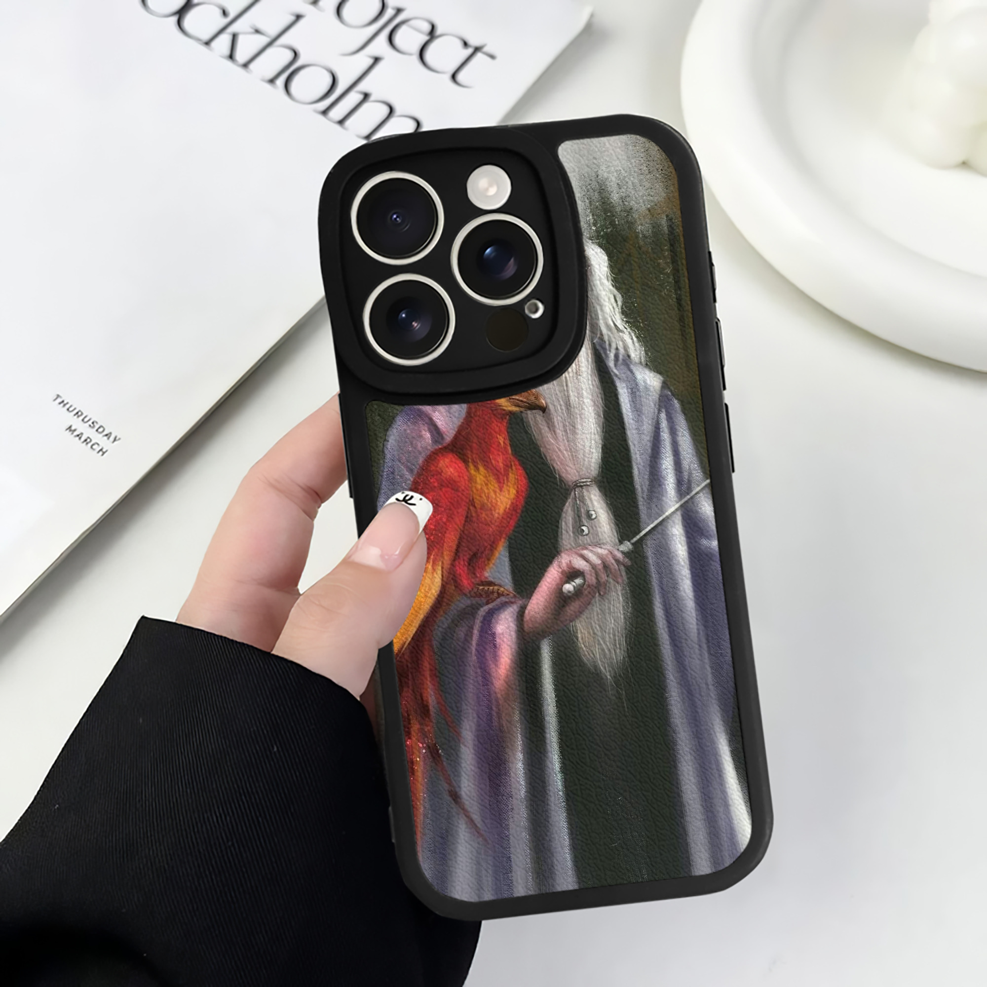 （画像用） Harry Potter ハリー・ポッターシリーズ 【iPhone 16シリーズ対応】シリコンスマホケース（レザー調） 材質：シリコン